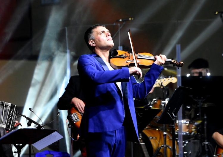 Почти са разпродадени билетите за концерта на Васко Василев в Добрич през ноември