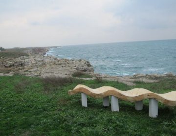 Причудливи пейки превръщат в арт пространство бреговете край Шабла