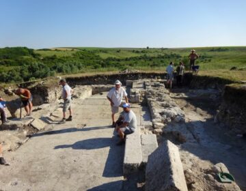 Археолози от България, Канада и Франция отново проучват крепостта Залдапа край Крушари
