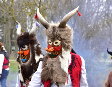 Със звън на хлопки, огън и детски смях Шабла отбеляза Сирни Заговезни