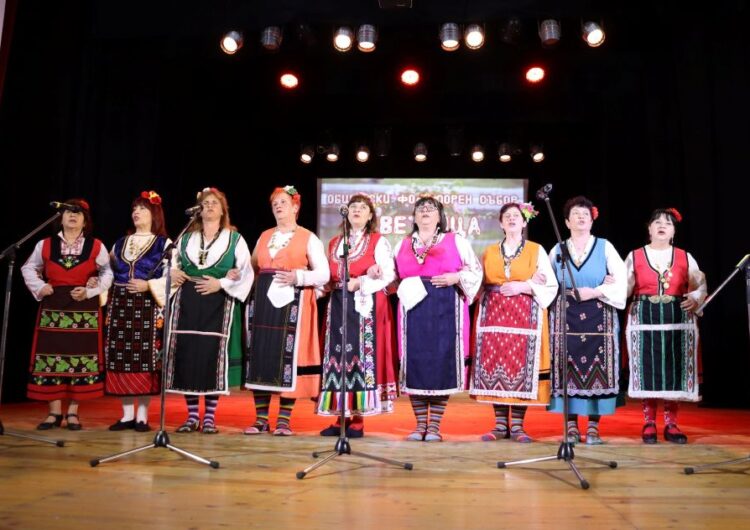 С фолклорния събор „Цветница“ започнаха пролетните културни събития в община Генерал Тошево